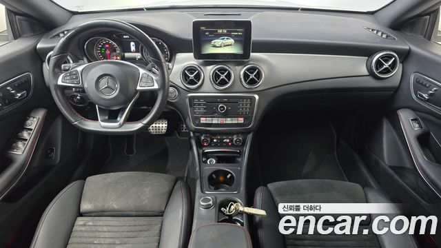 Mercedes-Benz CLA-Class (C117) CLA220 AMG Line 2018 — фото 7