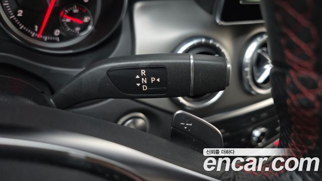 Mercedes-Benz CLA-Class (C117) CLA220 AMG Line 2018 — фото 9