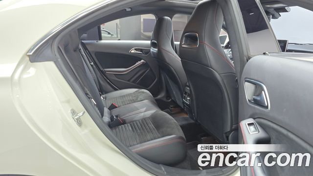 Mercedes-Benz CLA-Class (C117) CLA220 AMG Line 2018 — фото 11