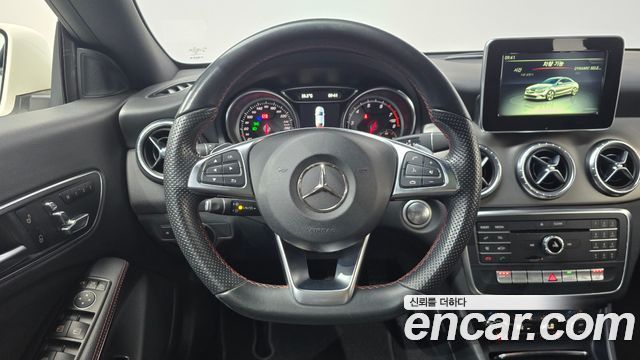 Mercedes-Benz CLA-Class (C117) CLA220 AMG Line 2018 — фото 12