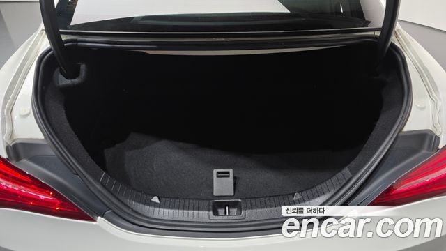 Mercedes-Benz CLA-Class (C117) CLA220 AMG Line 2018 — фото 20
