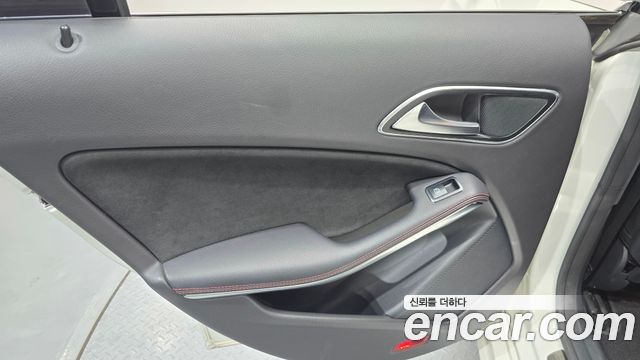 Mercedes-Benz CLA-Class (C117) CLA220 AMG Line 2018 — фото 25