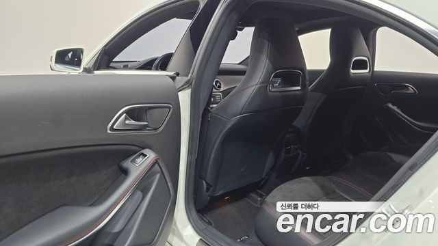 Mercedes-Benz CLA-Class (C117) CLA220 AMG Line 2018 — фото 28
