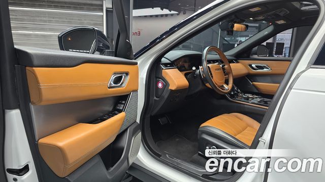 Land Rover Range Rover Velar 3.0 D300 R-Dynamic HSE 2018 — фото 10