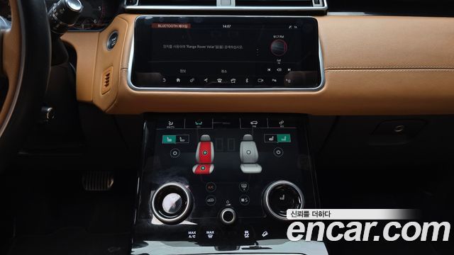 Land Rover Range Rover Velar 3.0 D300 R-Dynamic HSE 2018 — фото 14