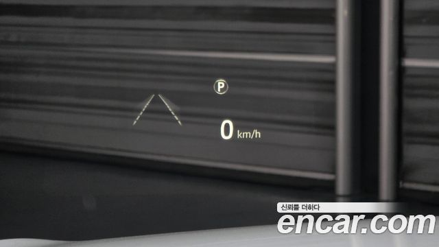Land Rover Range Rover Velar 3.0 D300 R-Dynamic HSE 2018 — фото 18