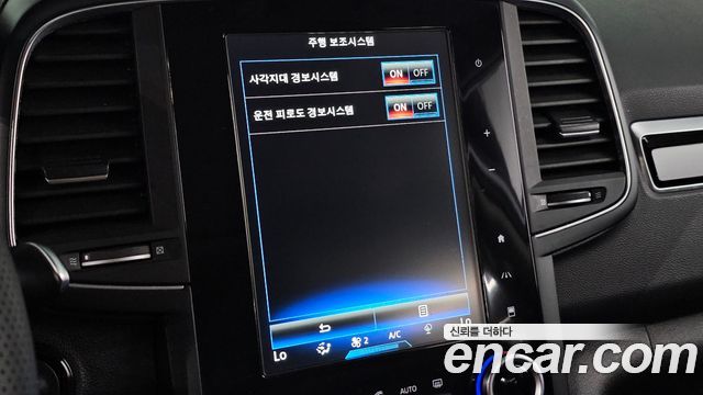 Renault Korea QM6 Diesel 2WD RE Signature 2017 — фото 16