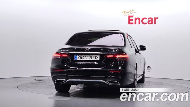 Mercedes-Benz E-Class (W213) E220d 4MATIC AMG Line 2021 — фото 4