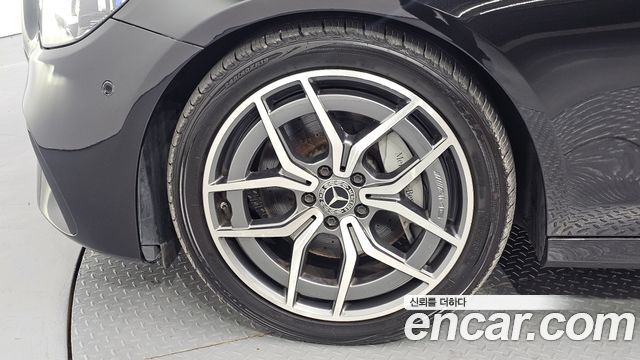Mercedes-Benz E-Class (W213) E220d 4MATIC AMG Line 2021 — фото 5