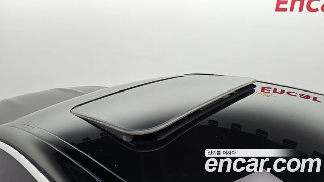 Mercedes-Benz E-Class (W213) E220d 4MATIC AMG Line 2021 — фото 28