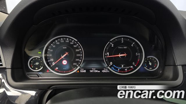 BMW 5 Series (F10) 520d xDrive 2015 — фото 8