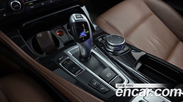BMW 5 Series (F10) 520d xDrive 2015 — фото 9