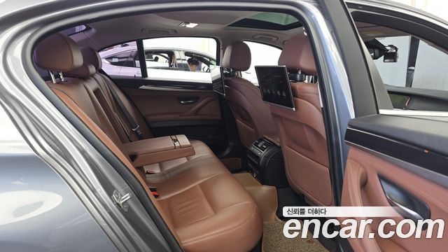 BMW 5 Series (F10) 520d xDrive 2015 — фото 16