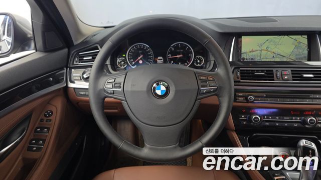 BMW 5 Series (F10) 520d xDrive 2015 — фото 17