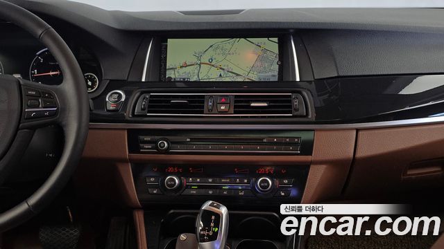 BMW 5 Series (F10) 520d xDrive 2015 — фото 18