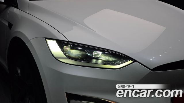 Tesla Model X AWD 2024 — фото 22