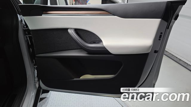 Tesla Model X AWD 2024 — фото 25