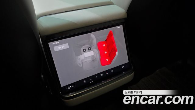 Tesla Model X AWD 2024 — фото 31