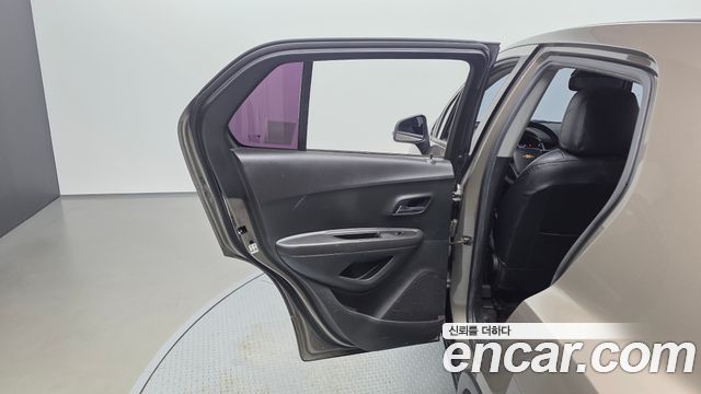 Chevrolet Trax 1.6 Diesel LS 2020 — фото 25