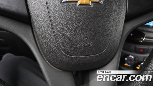 Chevrolet Trax 1.6 Diesel LS 2020 — фото 28
