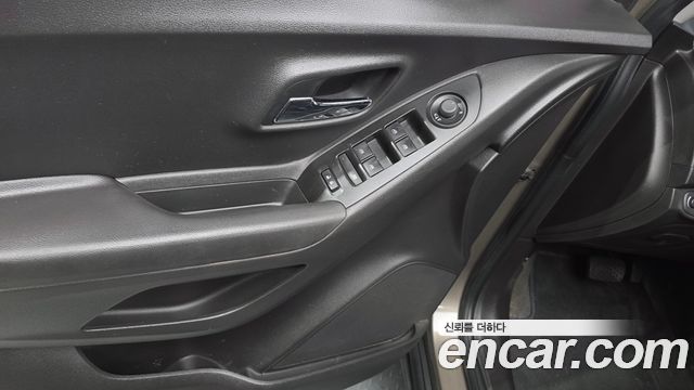 Chevrolet Trax 1.6 Diesel LS 2020 — фото 30