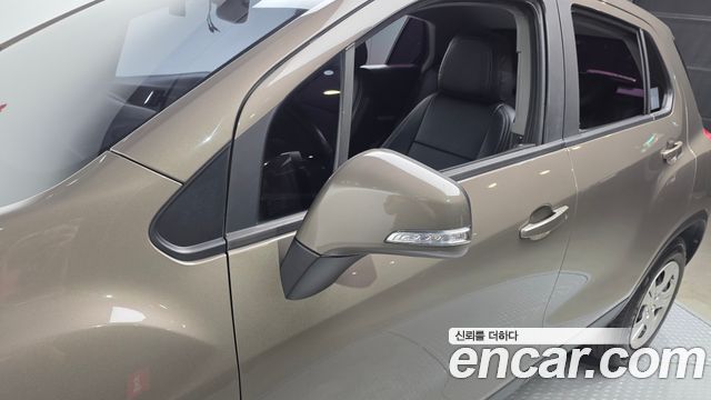 Chevrolet Trax 1.6 Diesel LS 2020 — фото 31