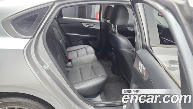 Kia K3 (II) 1.6 Prestige 2022 — фото 12