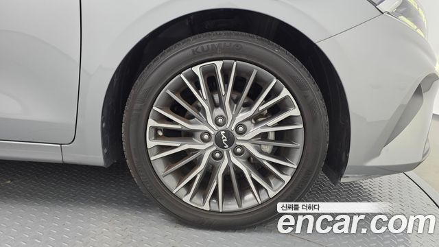 Kia K3 (II) 1.6 Prestige 2022 — фото 21