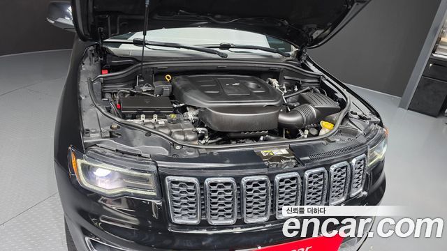Jeep Grand Cherokee 3.6 Limited WK2 2021 — фото 6