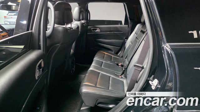 Jeep Grand Cherokee 3.6 Limited WK2 2021 — фото 26