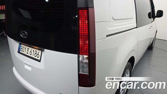 Hyundai Staria Cargo 5-Seater Modern 2022 — фото 23