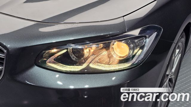 Hyundai Grandeur (IG) 3.0 LPi Modern (Rental Car) 2019 — фото 22