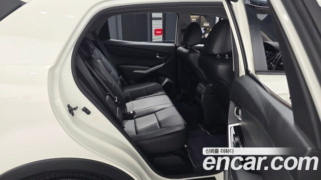 KG Mobility (SsangYong) Korando C 2.0 CVT 2WD Deluxe 2014 — фото 12