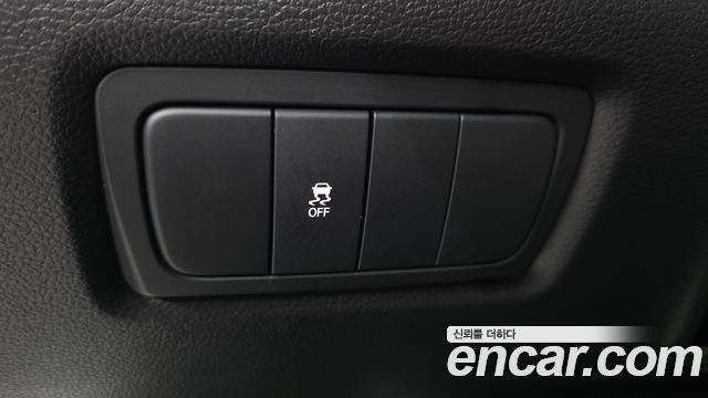 KG Mobility (SsangYong) Korando C 2.0 CVT 2WD Deluxe 2014 — фото 17
