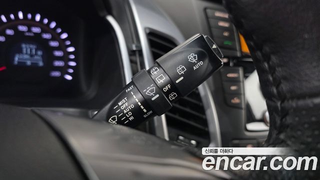 KG Mobility (SsangYong) Korando C 2.0 CVT 2WD Deluxe 2014 — фото 20