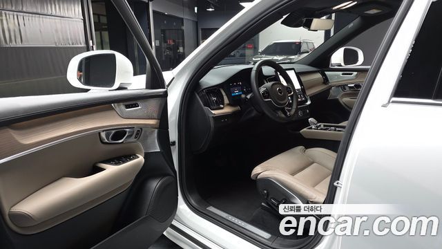 Volvo XC90 (II) T8 Ultra Bright Hybrid 2025 — фото 10