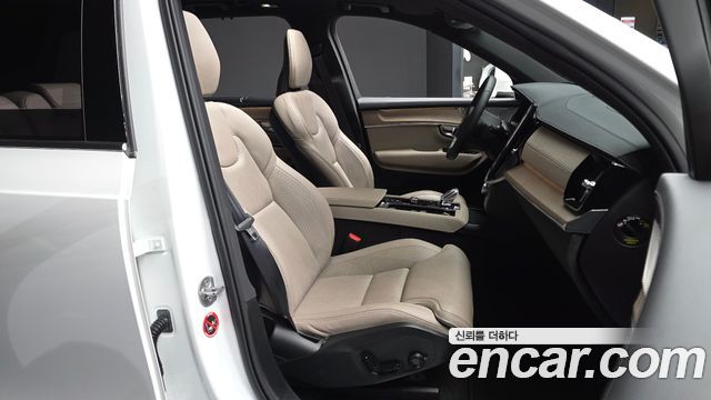 Volvo XC90 (II) T8 Ultra Bright Hybrid 2025 — фото 11