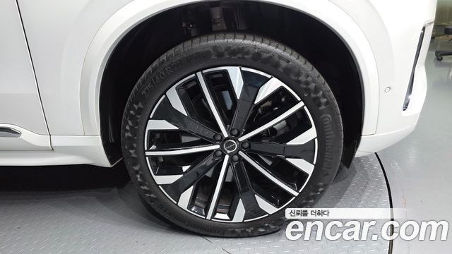 Volvo XC90 (II) T8 Ultra Bright Hybrid 2025 — фото 21