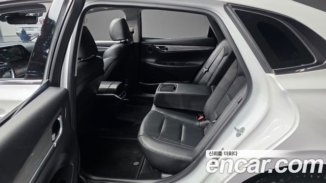 Hyundai Grandeur (IG) 3.0 LPi Rent Car Modern 2022 — фото 26