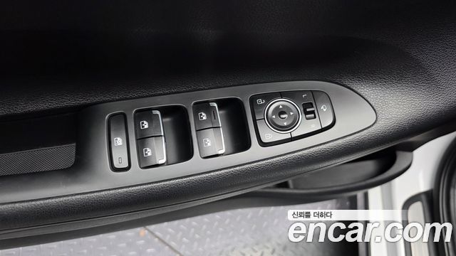 Hyundai Grandeur (IG) 3.0 LPi Rent Car Modern 2022 — фото 28