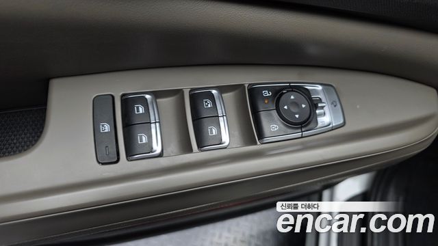 Kia Carnival (IV) Diesel 9-Seater Prestige 2025 — фото 32