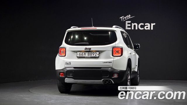Jeep Renegade 2.0 Diesel Limited AWD 2017 — фото 4