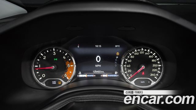 Jeep Renegade 2.0 Diesel Limited AWD 2017 — фото 8