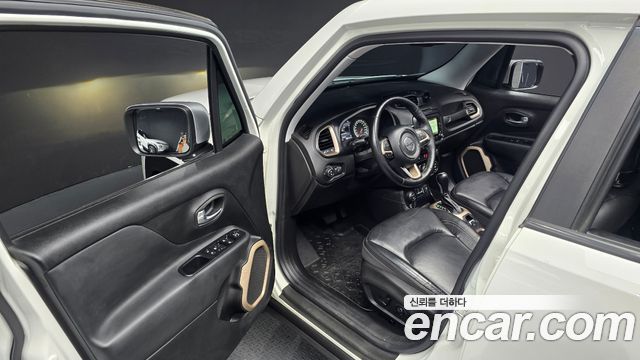 Jeep Renegade 2.0 Diesel Limited AWD 2017 — фото 11