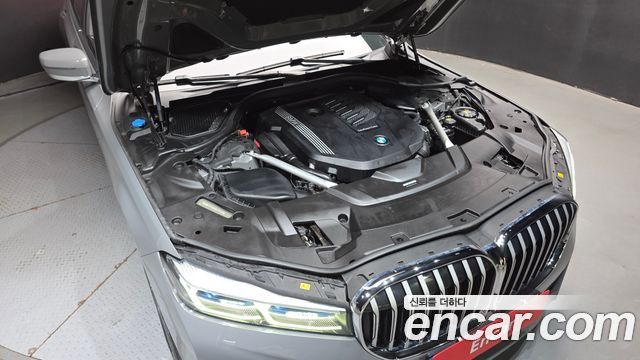 BMW 7 Series (G11) 740Li xDrive M Sport Package 2021 — фото 6