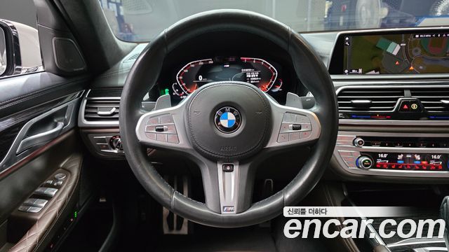 BMW 7 Series (G11) 740Li xDrive M Sport Package 2021 — фото 14
