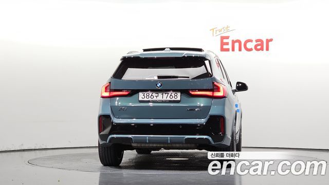 BMW X1 (U11) xDrive 20i M Sport 2024 — фото 4