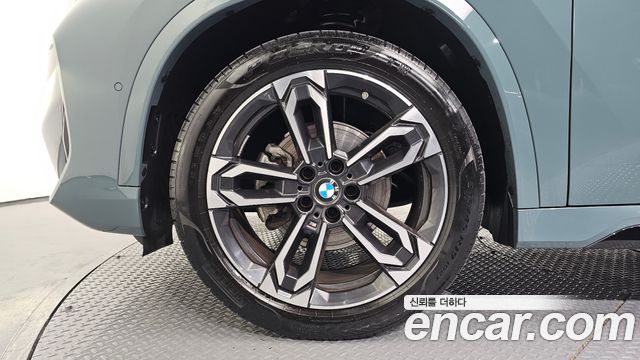 BMW X1 (U11) xDrive 20i M Sport 2024 — фото 5