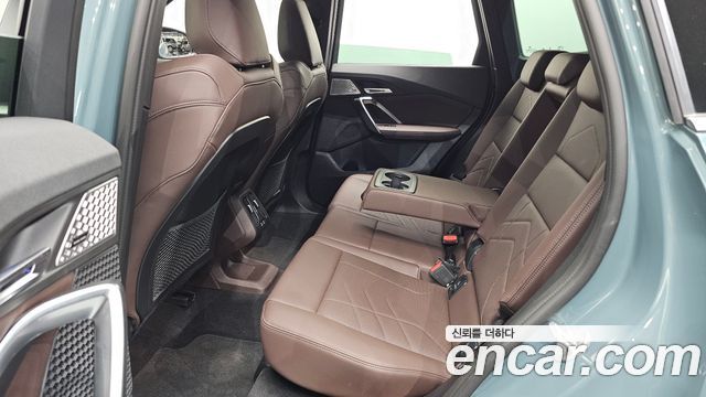 BMW X1 (U11) xDrive 20i M Sport 2024 — фото 11