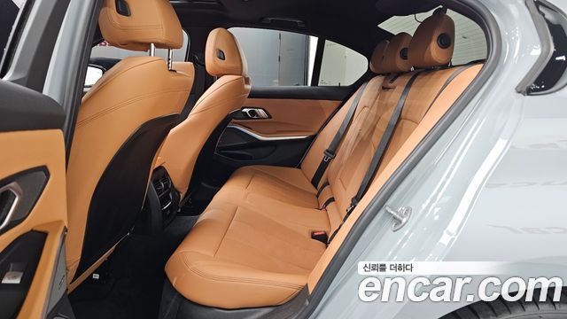 BMW 3 Series (G20) 320i M Sport 2025 — фото 16
